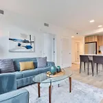 Gorgeous Apt Heart Of Downtown