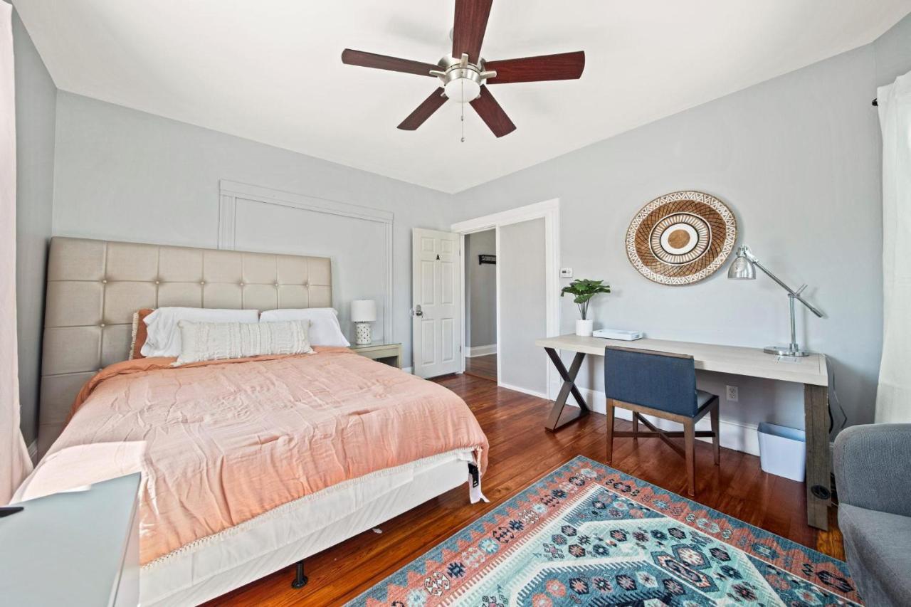 Apartment Cozy Up In 5br Near Charming Oak Square