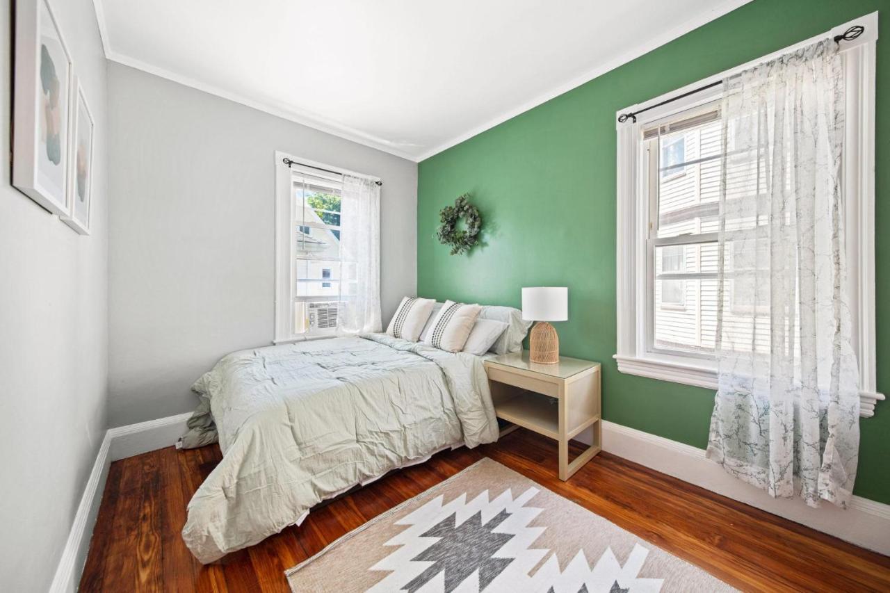 Apartment Cozy Up In 5br Near Charming Oak Square *