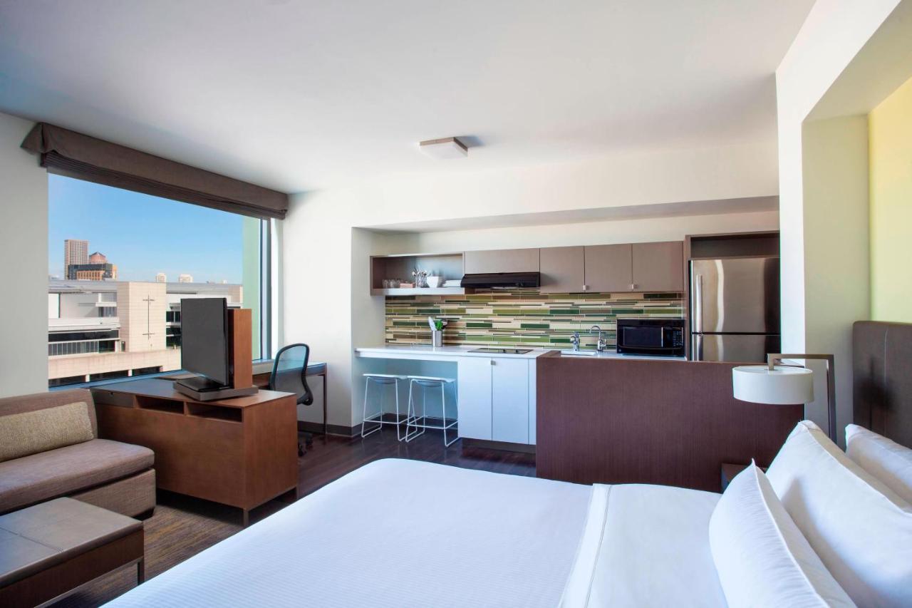 Hotel Element Seaport District 3*