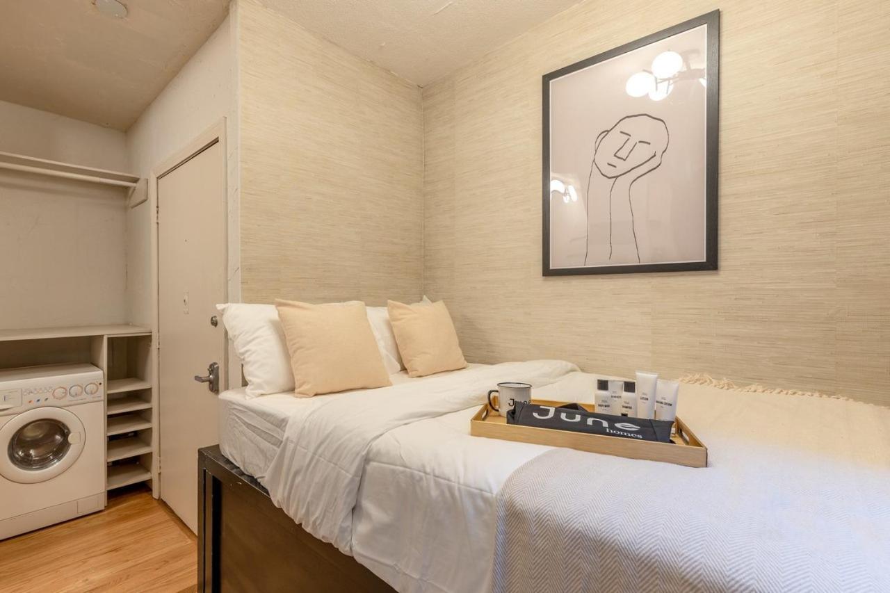 Functional 367 Apartment *