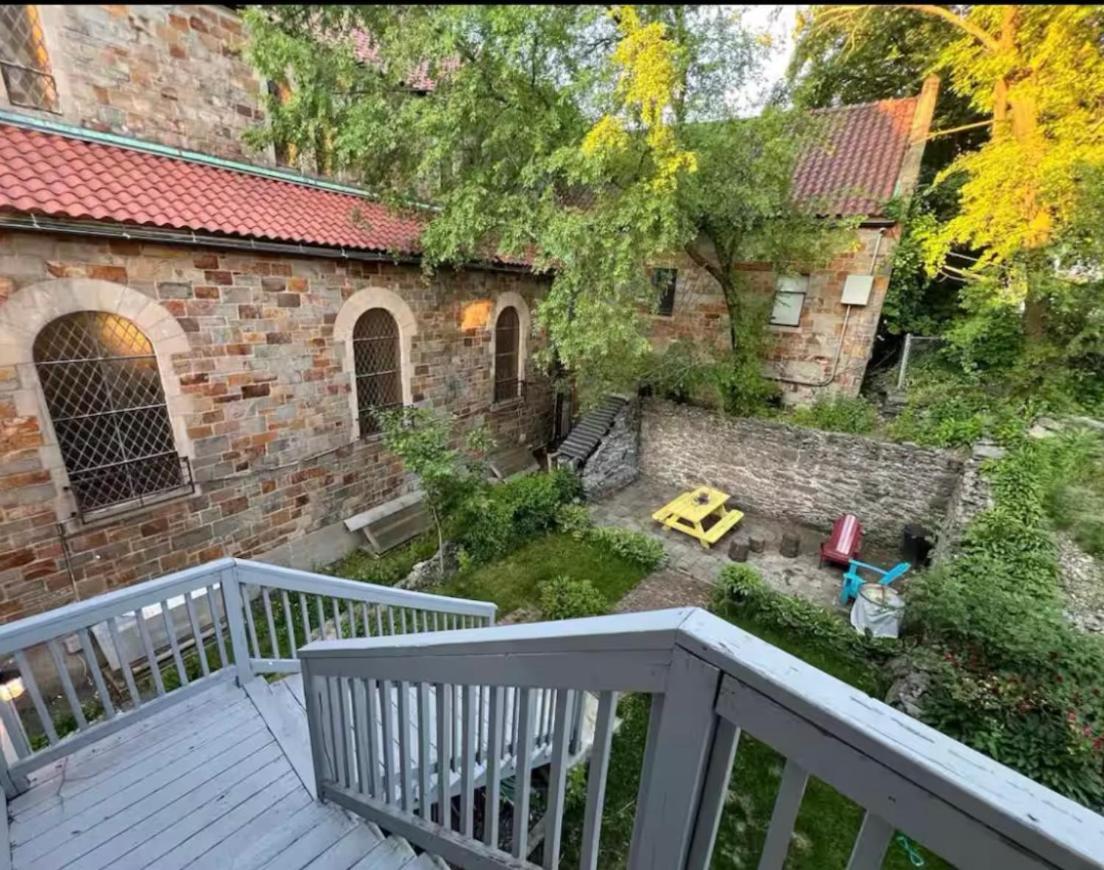 Great One-bedroom In * Boston