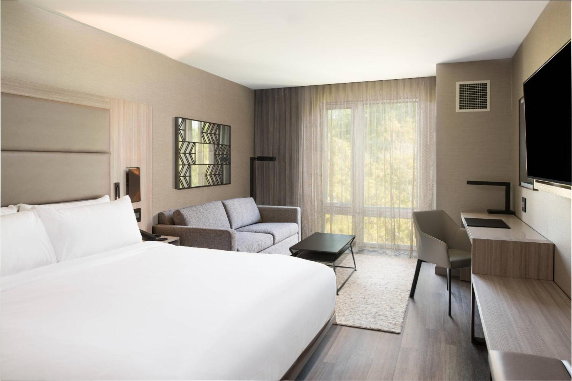 Hotel Ac By Marriott Cleveland Circle Boston