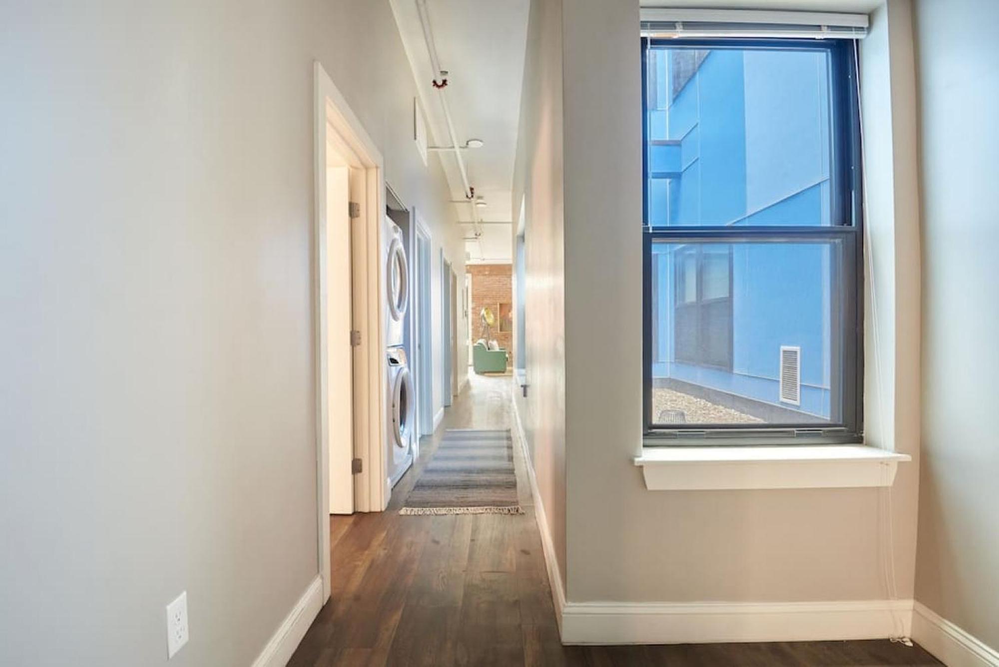Keyless Monthly Discounts Fully Furnished 4br 2ba Loft *