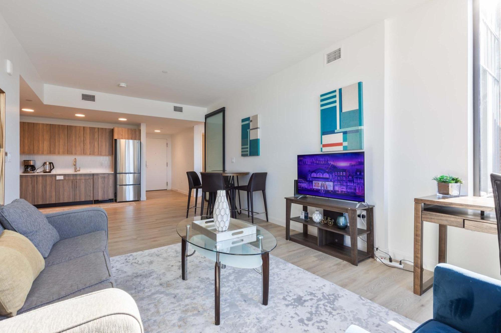 Apartment Gorgeous With Kitchen-idl-451