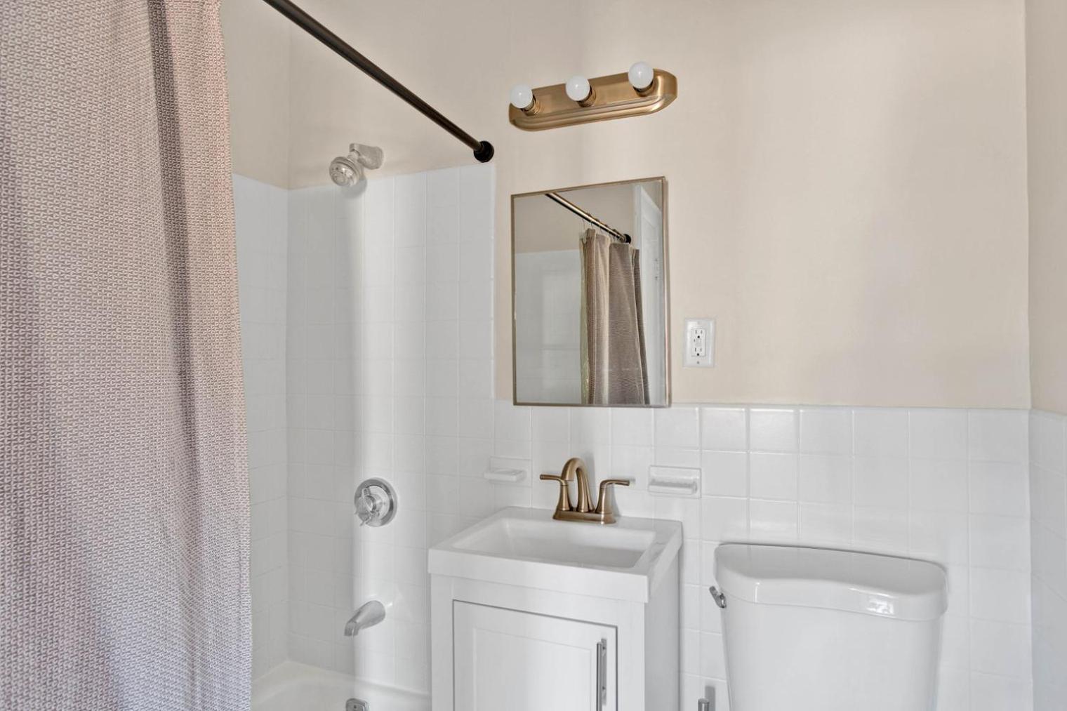 Back Bay W Wd Nr Copley T Bos-782 Apartment Boston