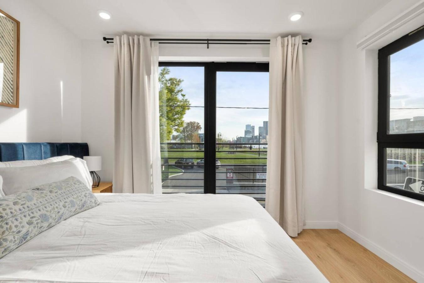 Skyline 1br With Views * Boston
