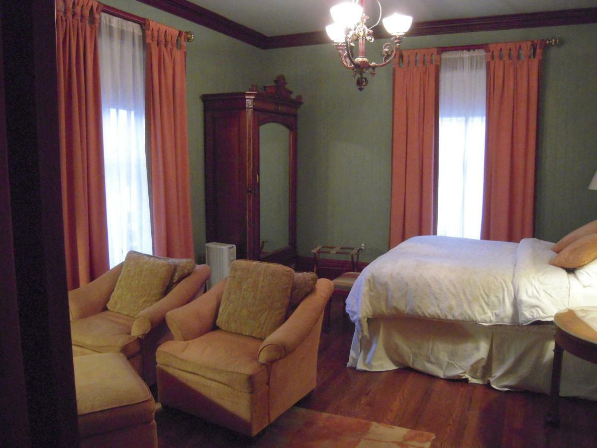 Taylor House Acomodação com café da manhã  4*