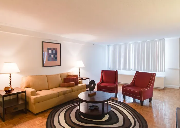 Stay Alfred On Longfellow Place