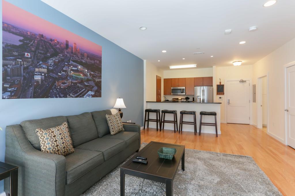 Evolve Fenway Diamond Apartment