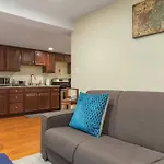 Parking - Private Entrance - King Beds