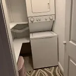 Comfy And Chic Boston Apartment! Free Parking