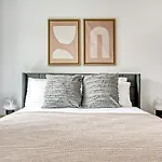 S End 1Br W In-Unit Wd Nr Restaurants Bos-583