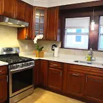 Renovated 4Br3Ba Escape - Near Public Transportation