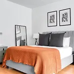 Allston Studio W Wd Gym Nr Green Line Bos-672