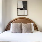 North Station 2Br W Wd Terrace Nr Td Garden Bos-811