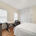 Newly Renovated 2Br1Ba Apt At The Boston City