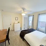 Spacious 3 Bed, In Unit Laundry, Central Air