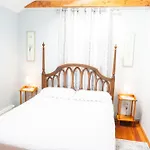 Beautiful Apartment-5 Beds-Full Kitchen-Parking-Super Clean!