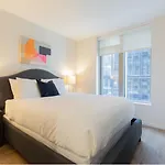 Chic Apt Seaport - Alx-715