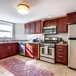 North End Apt Near Harbor - Bs-2