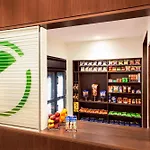 Element Boston Seaport District