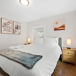 Luxe 3Bd 2Ba Apt Close To Downtown W Free Parking