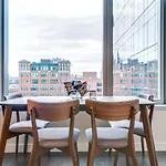 Luxury Apt In The Heart Of Seaport - Ben-605