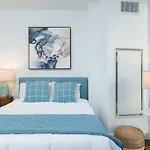 Back-Bay Upscale Central Condo Bos Common Downtown