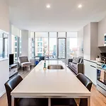 Seaport Apt With City Views - Alx-1512