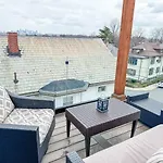 Renovated 3B, 2Ba, Skyline View, Laundry, Cen Air