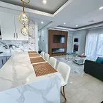 Renovated 3B, 2Ba, Skyline View, Laundry, Cen Air