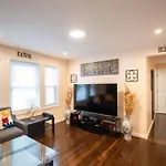 30-1 New! Full Comfort - Spacious 1St-Floor Apt