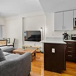 Furnished Apartment In Downtown