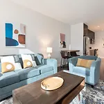 Modern Apt Downtown Seaport - Ben-807