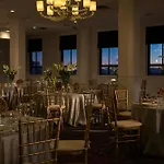 Courtyard By Marriott Boston Downtown