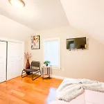 40-Newly Renovated, Stylish And Beautiful Apartment With 4Br