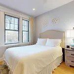 Sunny,Cozy,Near Bc,Bu,Boston,Mbta