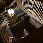 463 Beacon Street Guest House