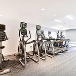 Global Luxury Suites At Kenmore Square