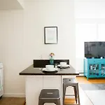 Vibrant Studio In Back Bay By Sonder