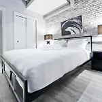 Chic 2Br In Downtown By Sonder
