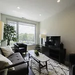 Classic 2Br In Lower Roxbury By Sonder