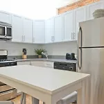 Sleek 3Br In Allston By Sonder