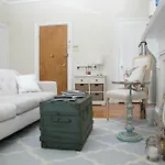 Charming Studio In Back Bay By Sonder