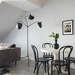 Lovely Studio In Downtown Crossing