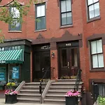 Charming Studio In Boston Brownstone, C. Ave #33