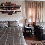 Town Line Inn