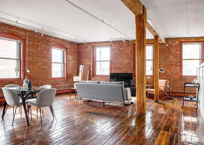 S End Loft W Pool Art Gallery Steps To T Bos-356