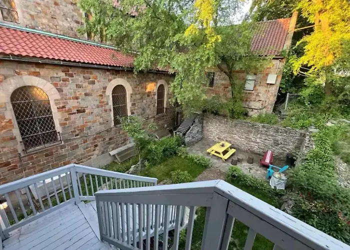 Great One-Bedroom In Boston